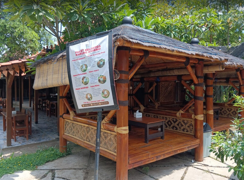 gazebo warung kasemo