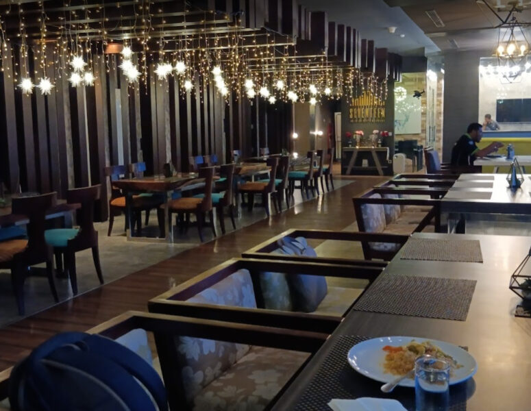 Seventeen Skyview Resto & Lounge