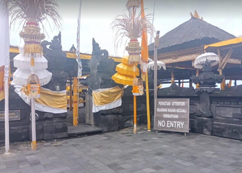 larangan masuk pura