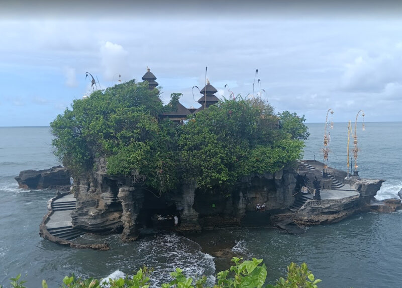 pura luhur tanah lot
