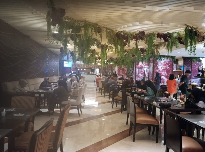 Tangerine restaurant hotel wyndam surabaya