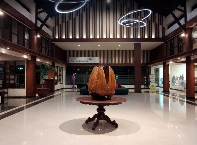 lobby hotel lombok raya